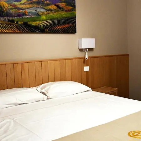 Eco & Apart Otel Voghera