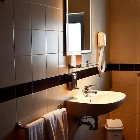 Apart Otel Eco & *
