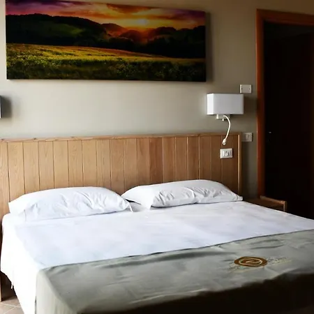 Aparthotel Eco & *
